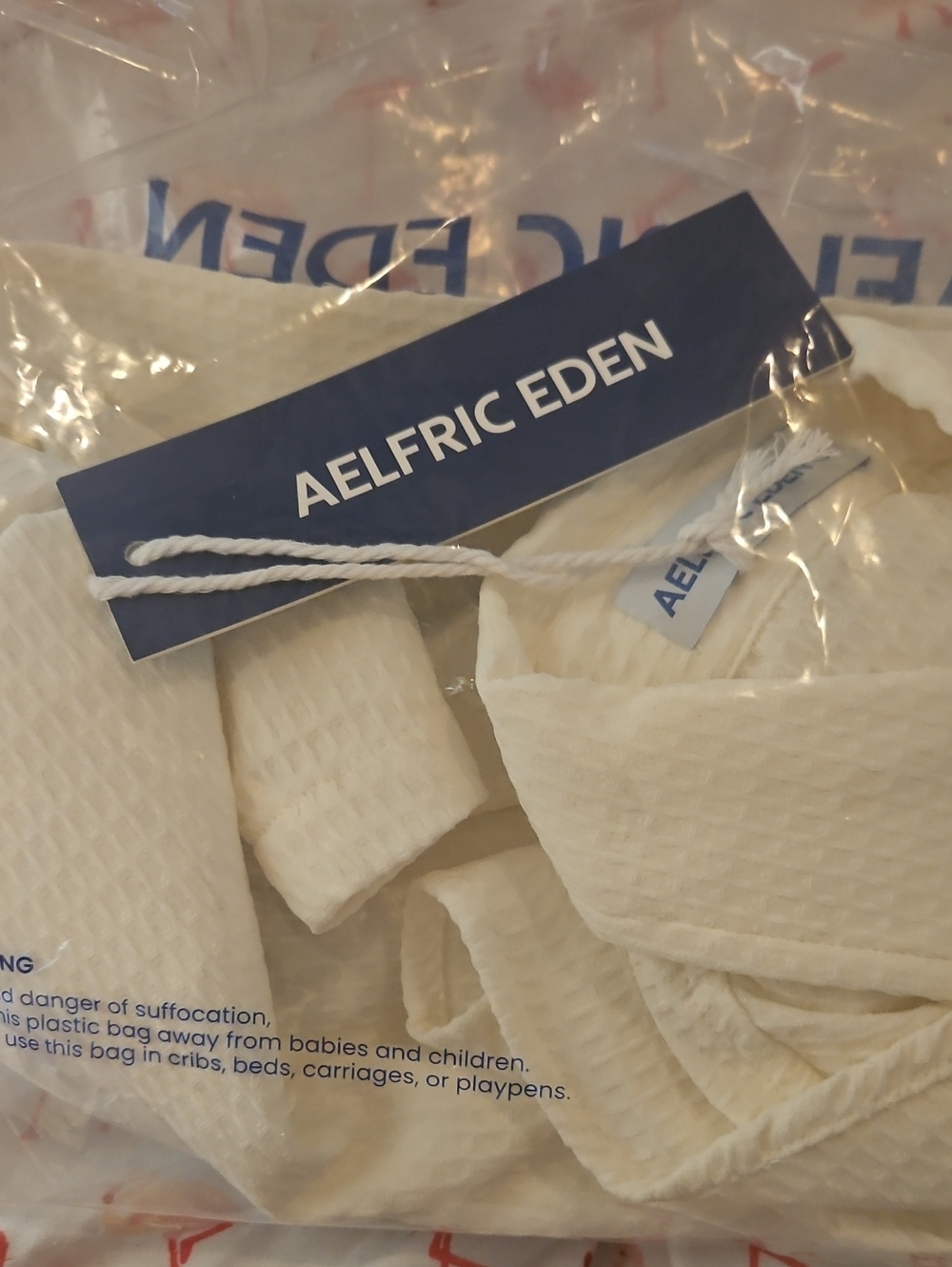 Aelfric Eden Boxy Dachshund Embroidery Short Sleeve Shirt - Picture 7 of 7